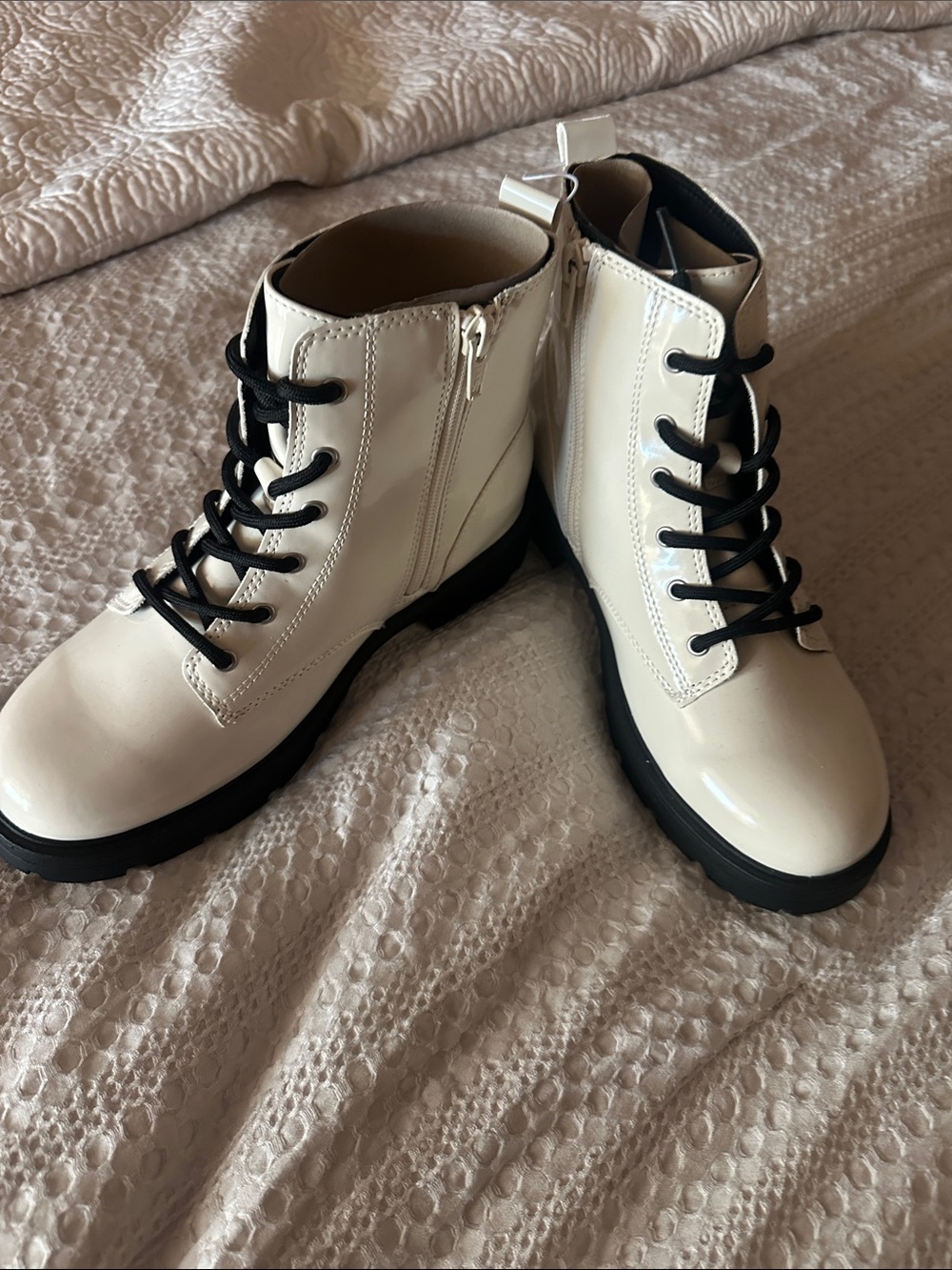 Old Navy White Combat Boots with Black Soles and Laces